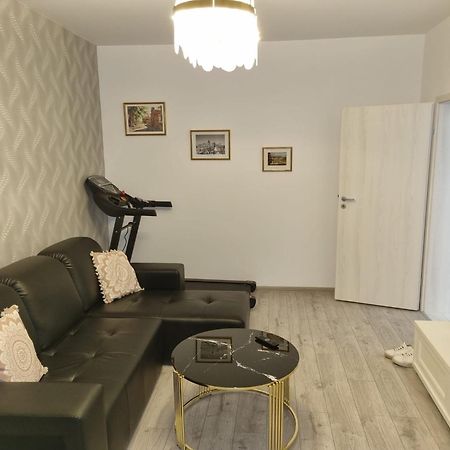 One Residence Popesti-Leordeni Екстер'єр фото